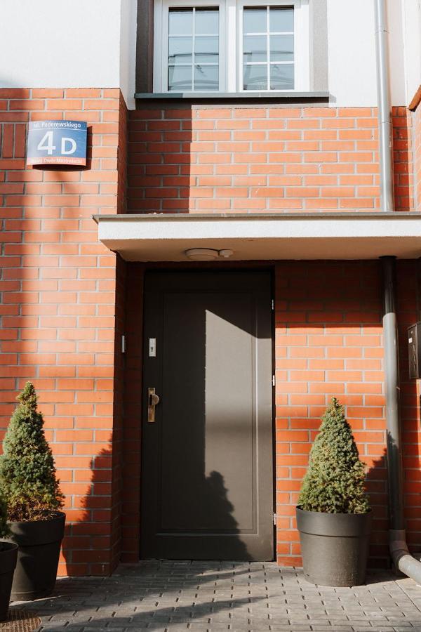Noclegi Przy Stacji Nowy Dwór Mazowiecki Extérieur photo