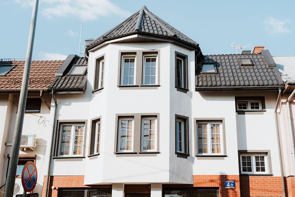 Noclegi Przy Stacji Nowy Dwór Mazowiecki Extérieur photo