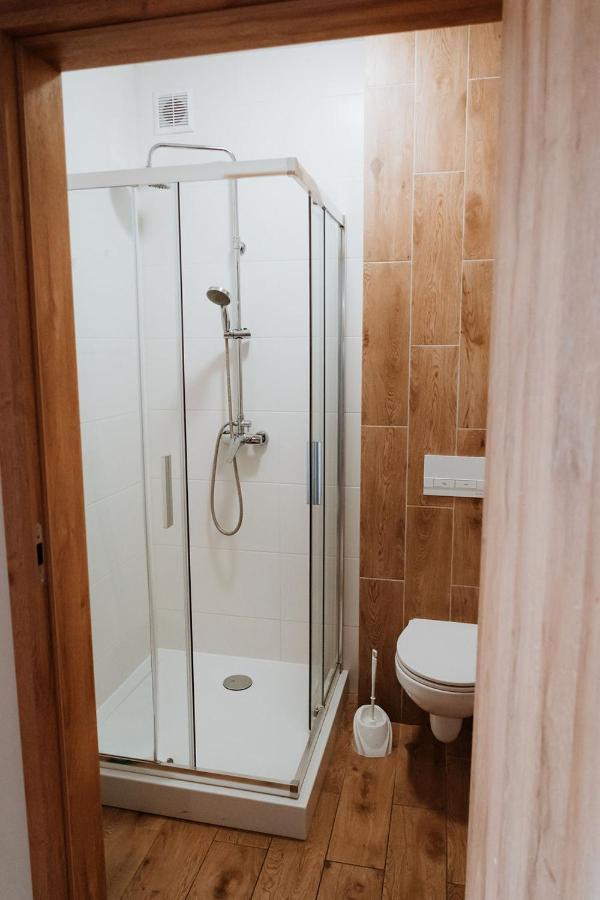 Noclegi Przy Stacji Nowy Dwór Mazowiecki Extérieur photo