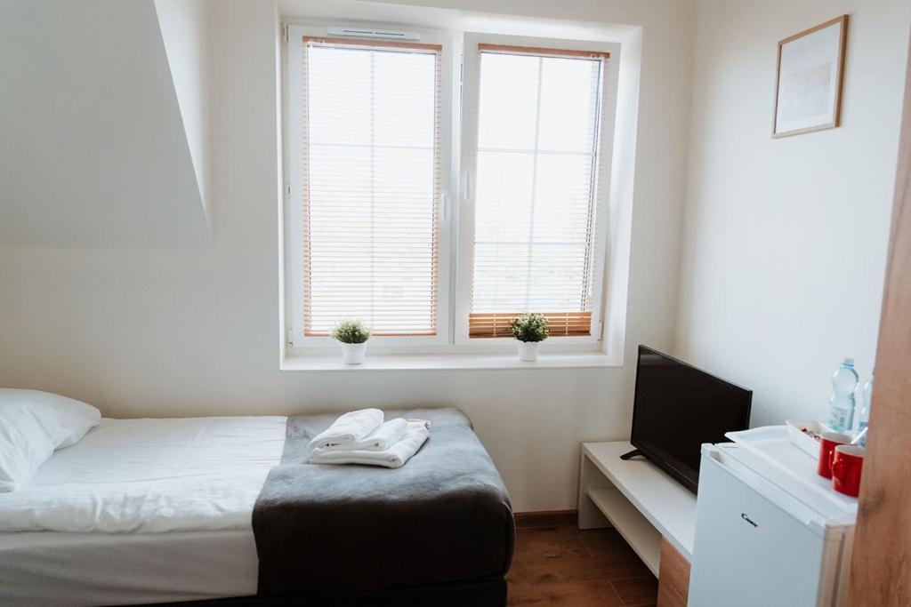 Noclegi Przy Stacji Nowy Dwór Mazowiecki Extérieur photo