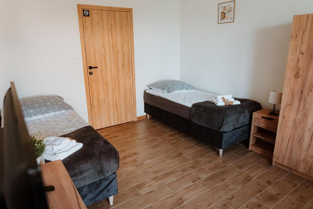 Noclegi Przy Stacji Nowy Dwór Mazowiecki Extérieur photo