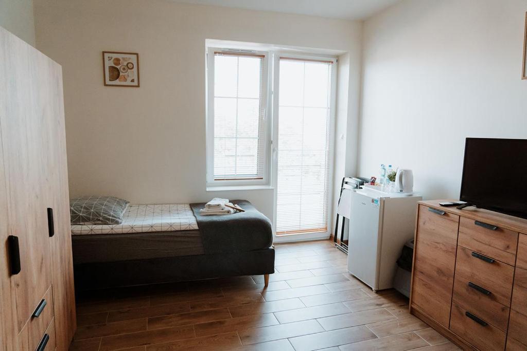 Noclegi Przy Stacji Nowy Dwór Mazowiecki Extérieur photo