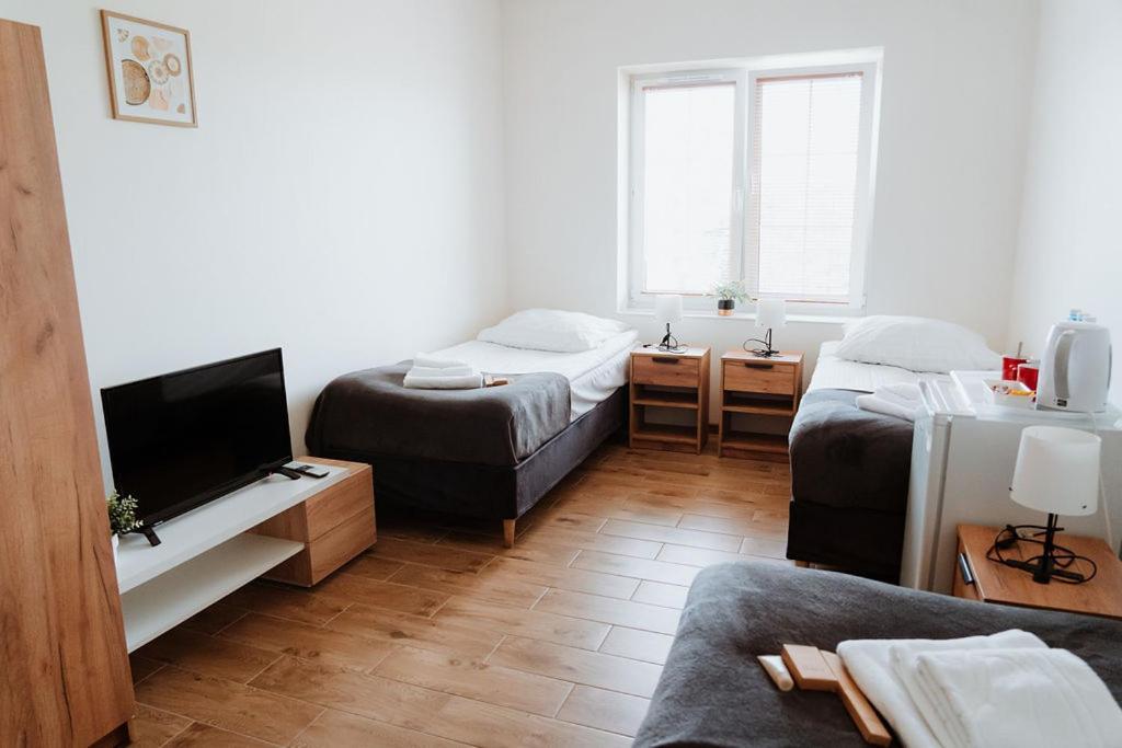 Noclegi Przy Stacji Nowy Dwór Mazowiecki Extérieur photo