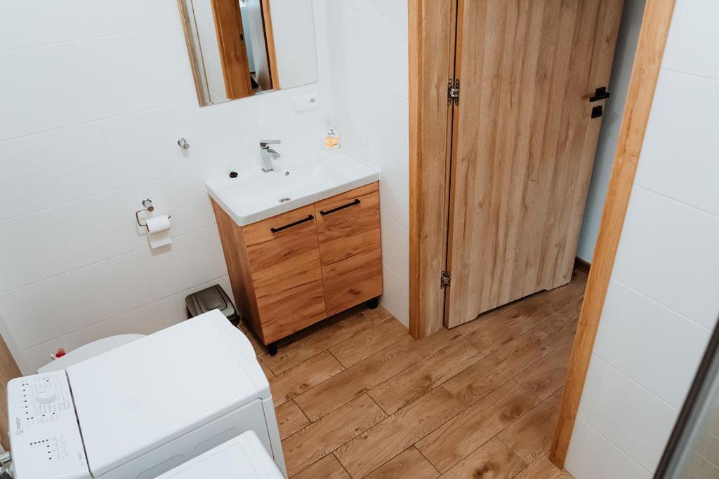Noclegi Przy Stacji Nowy Dwór Mazowiecki Extérieur photo