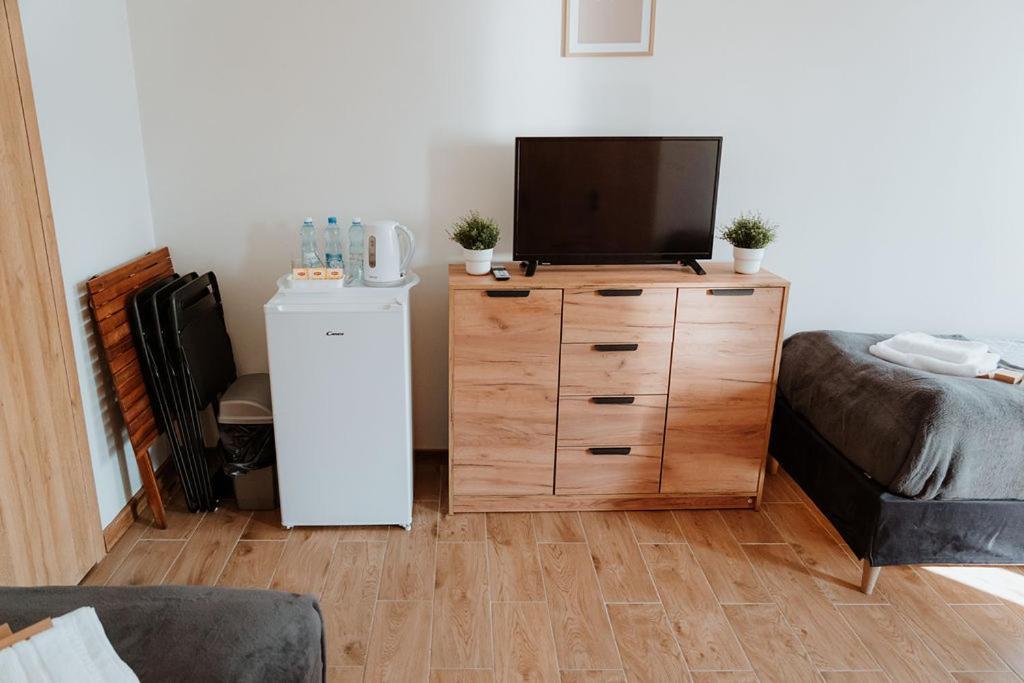 Noclegi Przy Stacji Nowy Dwór Mazowiecki Extérieur photo