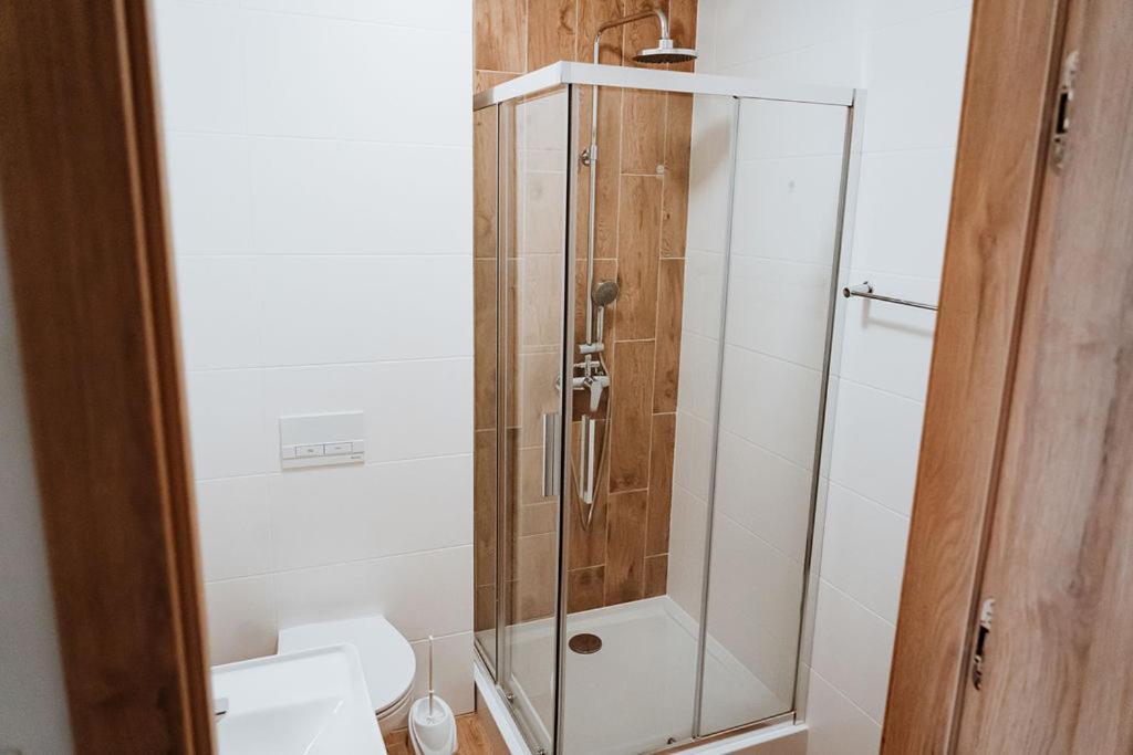 Noclegi Przy Stacji Nowy Dwór Mazowiecki Extérieur photo