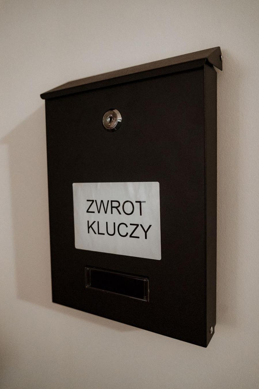 Noclegi Przy Stacji Nowy Dwór Mazowiecki Extérieur photo